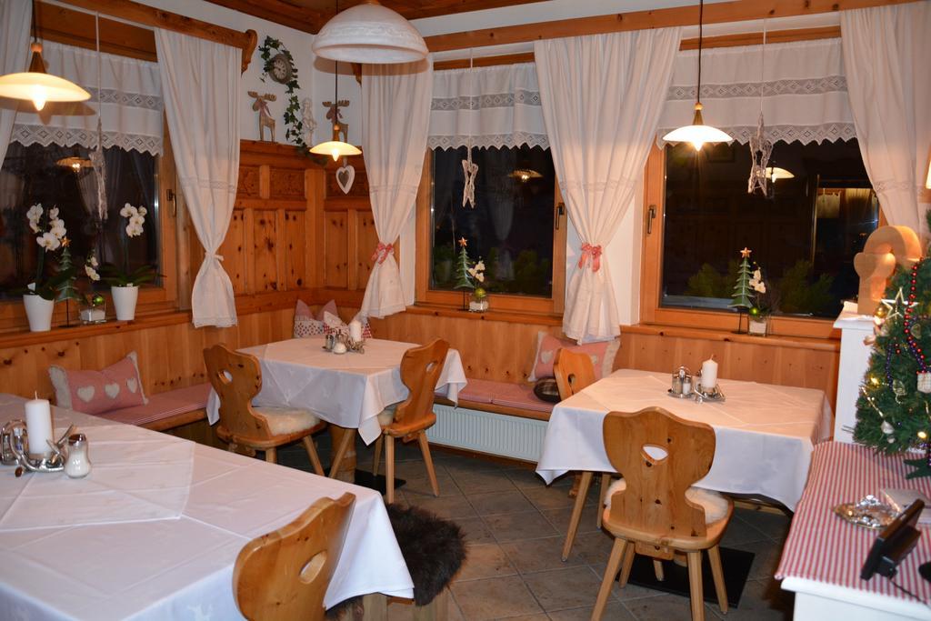 Hotel Gasthaus Schwarzenstein Ginzling Ngoại thất bức ảnh