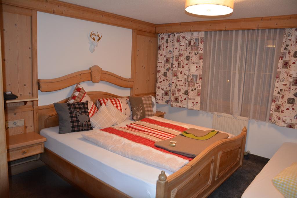 Hotel Gasthaus Schwarzenstein Ginzling Ngoại thất bức ảnh