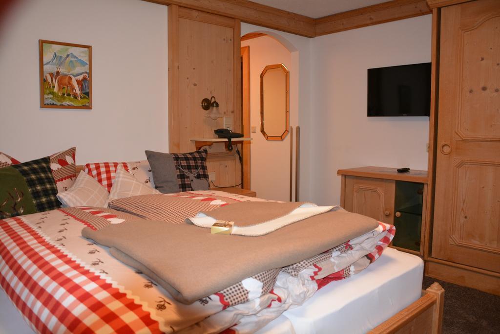 Hotel Gasthaus Schwarzenstein Ginzling Ngoại thất bức ảnh